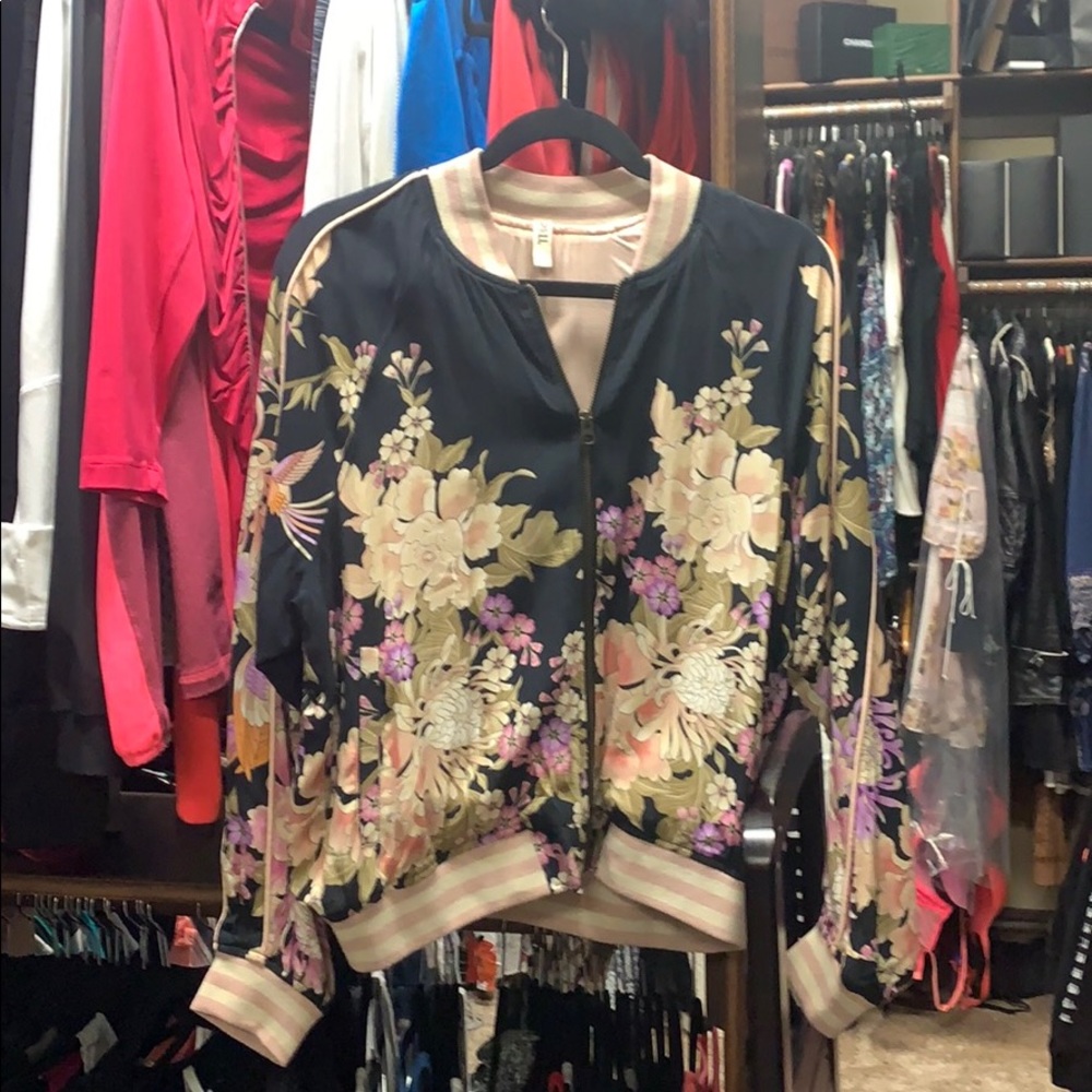 Spell light weight jacket Size large